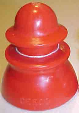 CEECO red plastic insulator